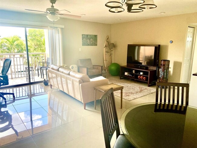 Building Photo - 17051 NE 35th Ave