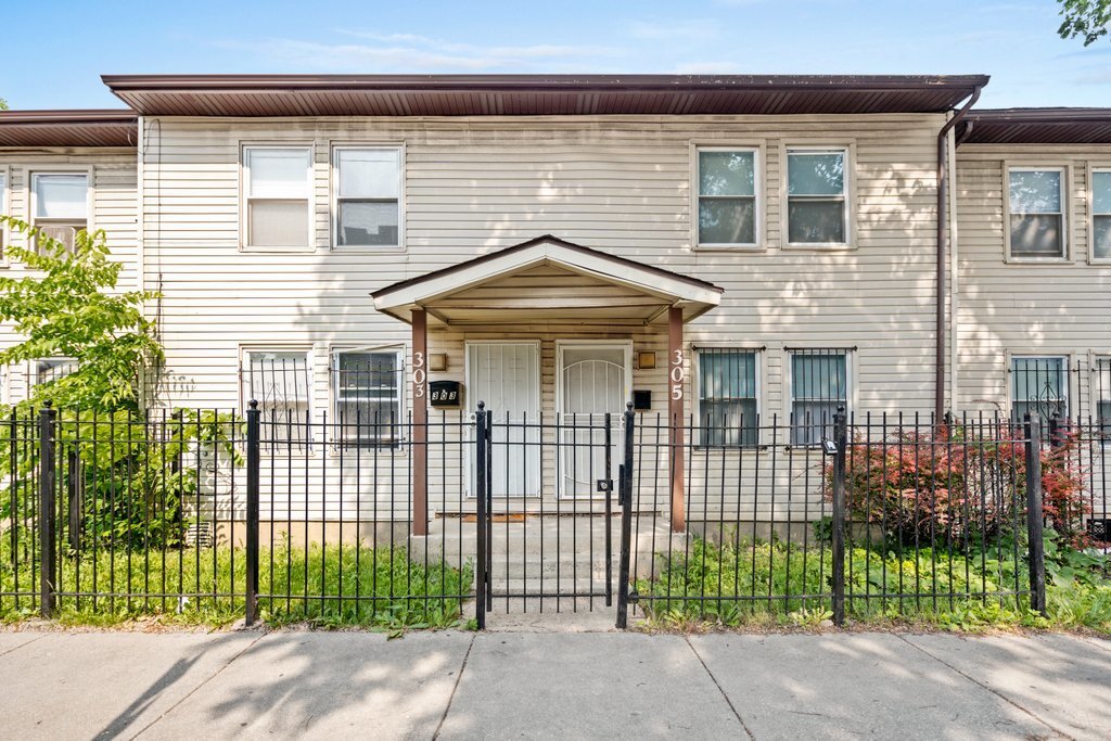 Primary Photo - 305 S Springfield Ave