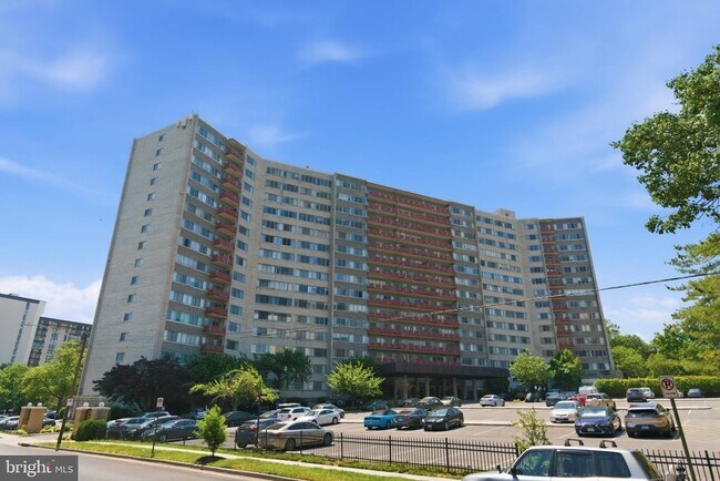 Foto del edificio - 5340 Holmes Run Pkwy