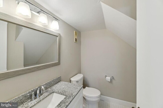 Foto del edificio - 3723 Ingalls Ave