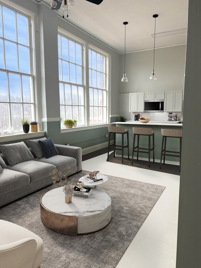 Building Photo - 100 Marshall Way