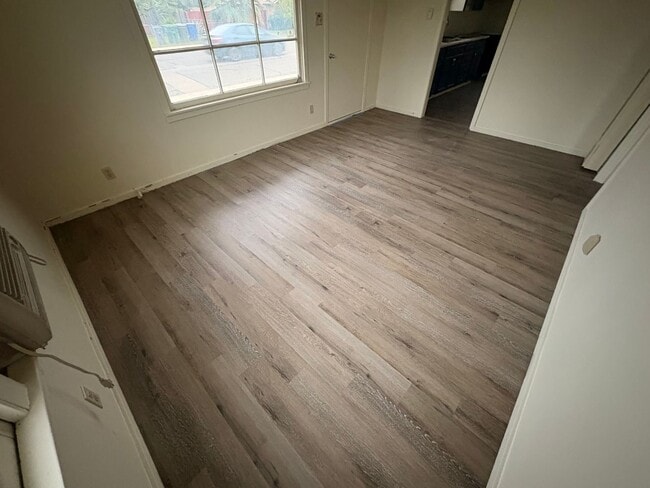 Building Photo - Cute home for rent in Woodlake, Ca