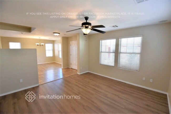 Foto del edificio - 2611 E Bart St