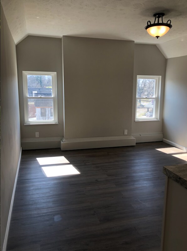 Foto del edificio - 2232 St James Ave