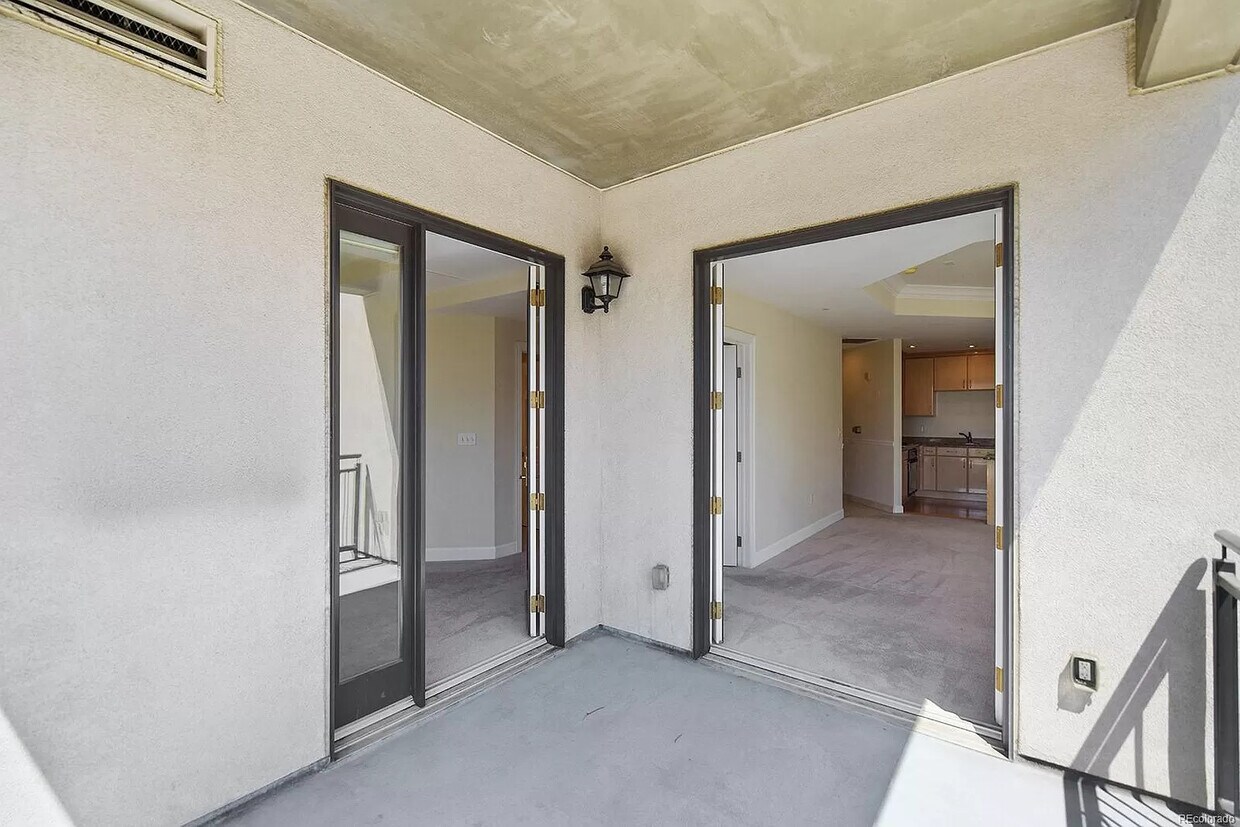 Photo - 1827 Grant St (Denver, CO)