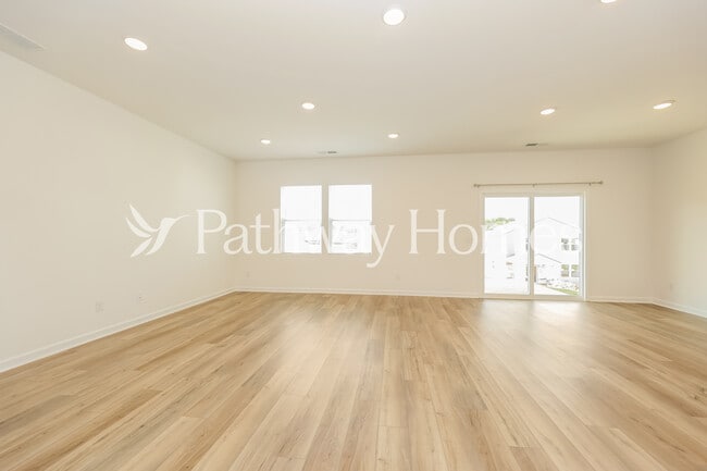 Building Photo - 3843 Kindler Ct