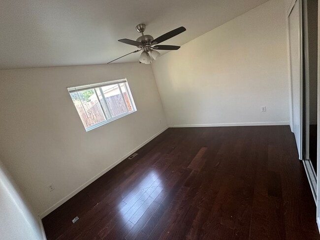 Building Photo - Pre lease 2026 !  Amazing Home near Chauta...