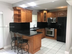 Building Photo - 20 Laredo Pl