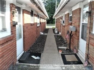 Building Photo - 2655 #3 Consaul Triplex Unit