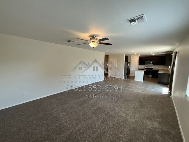 Foto del edificio - 258 S Oak St