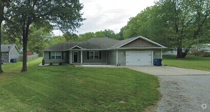 Building Photo - 918 Whitecotton Dr