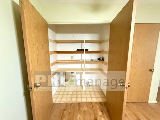 Foto del edificio - Quiet 2 bed, 2 bath townhome in the heart ...