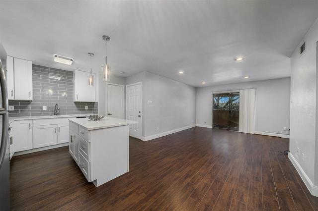 Building Photo - 8110 Skillman St