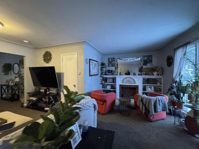 Foto del edificio - 406 E 9th St