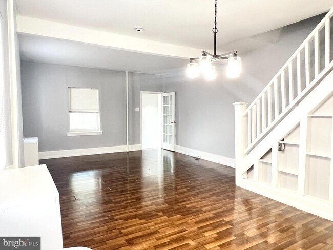 Foto del edificio - 434 Pierce St