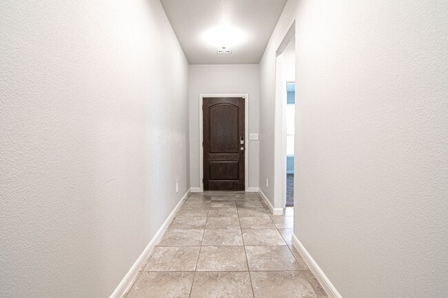 Foto del edificio - 7001 Mcpherson Ln