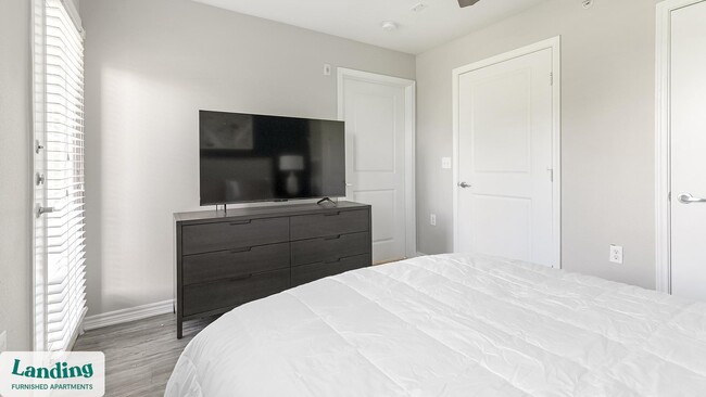 Building Photo - 130 Camino De Oro