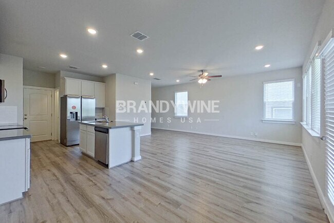 Foto del edificio - $5 APP FEES + NEW LOWER RENTAL RATE LEASIN...