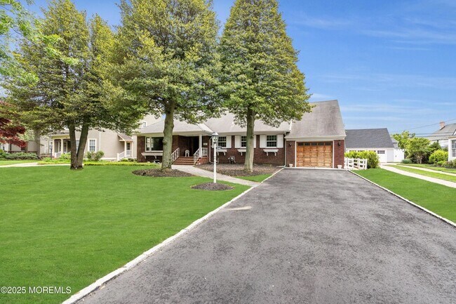 Building Photo - 208 Trenton Blvd