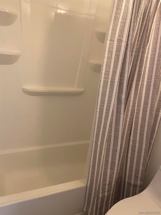 Building Photo - 6871 Alvarado Rd