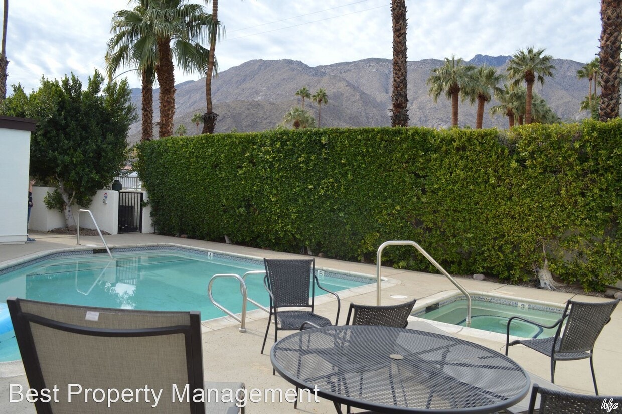Primary Photo - 1 br, 1.5 bath House - 860 N Indian Canyon...
