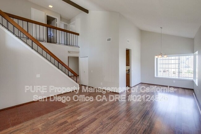 Building Photo - 9050 Mesa Woods Ave