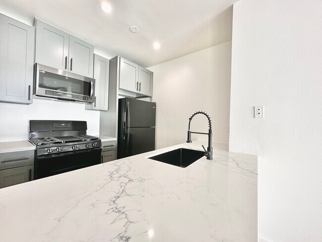 Foto del edificio - 1541 Ocean Ave