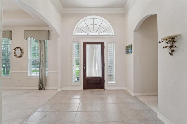 Building Photo - 11806 Regency Forest Dr