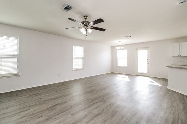 Building Photo - 20735 Desert Shadows Ln
