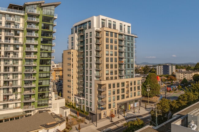 Building Photo - Neighbour