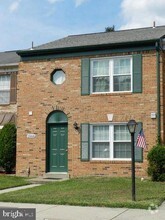 Building Photo - 2868 Bowes Ln