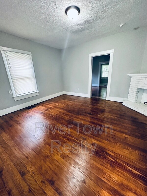 Foto del edificio - 3622 Faxon Ave
