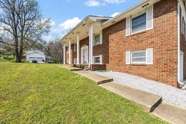 Photo - 9121 Potomac Dr House