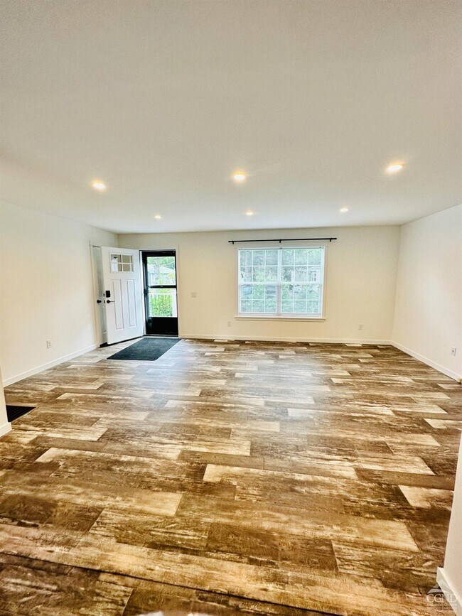 37 Van Dyck St, Coxsackie, NY 12051 House Rental in Coxsackie, NY