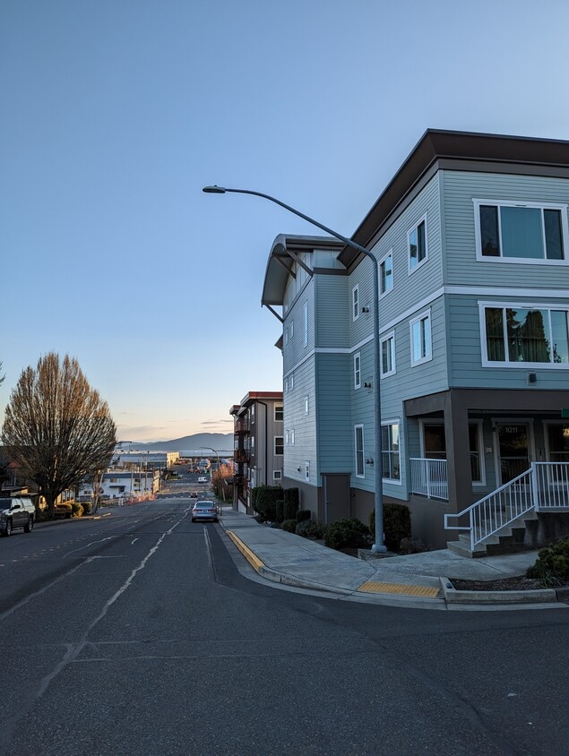 1011 Bancroft St Unit 103, Bellingham, WA 98225 Condo for Rent in