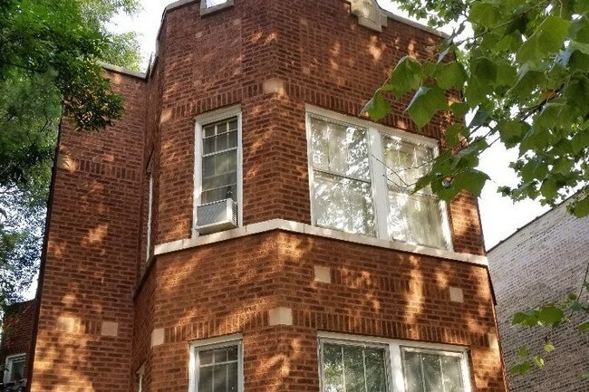 Primary Photo - 5237 N Sawyer Ave