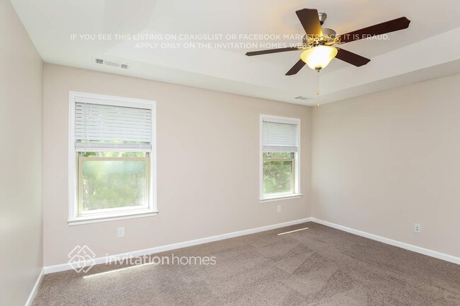 Foto del edificio - 3040 Hallmark Ln NE