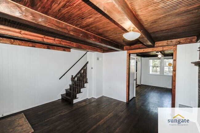 Foto del edificio - 217 W Edgevale Rd