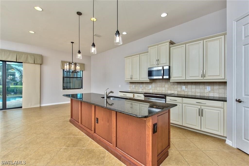 Foto del edificio - 26148 St Michael Ln