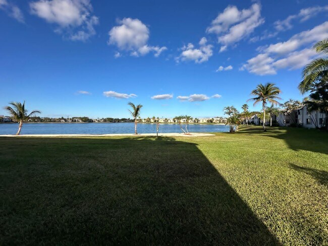 Foto del edificio - 1533 S Liberty Ave