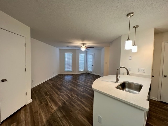 Foto del edificio - 20 Hamiltons Harbor Dr