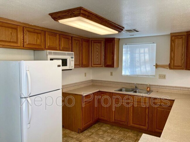 Foto del edificio - 80496 Avenue 50