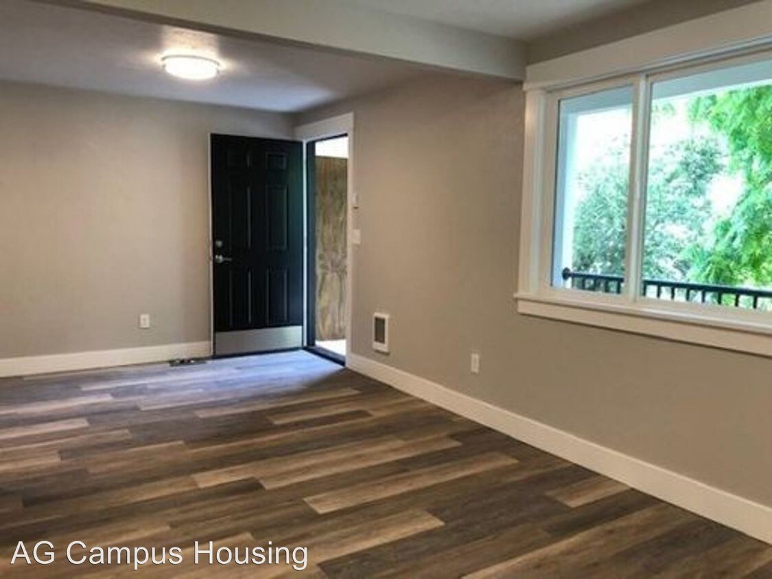 Foto principal - 405 E 14th Ave