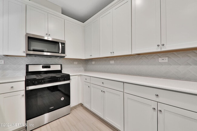 Building Photo - 363 Tamar Ct