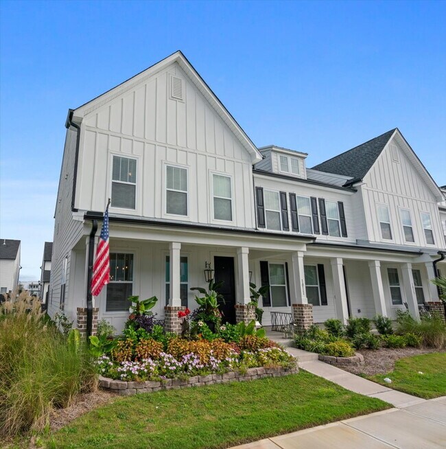 Foto del edificio - 1011 Swamp Harrier Ave