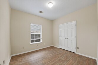 Building Photo - 9762 Wheaton Edge Ln