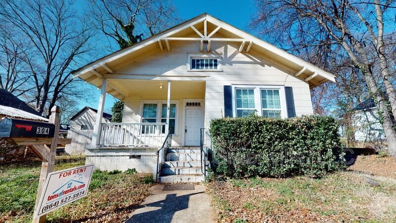 Primary Photo - 304 Shaw St