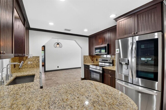 Foto del edificio - 13808 Geranium Pl