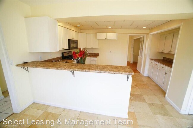 Building Photo - 5 br, 4 bath House - 13640 Clayton Rd