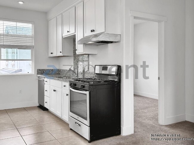 Building Photo - 226 Tuso Ranch Rd